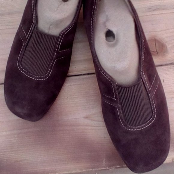 Women's Softspots Chocolate Suede Mules SZ-7.5 EUC - Picture 3 of 6